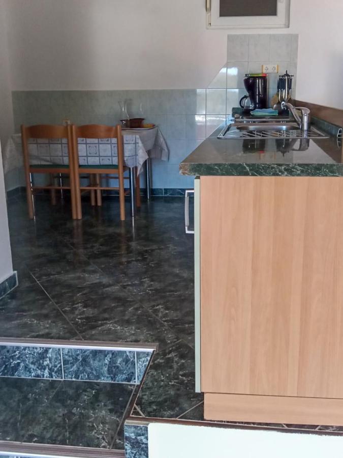 Apartmani Frka Сали Екстериор снимка