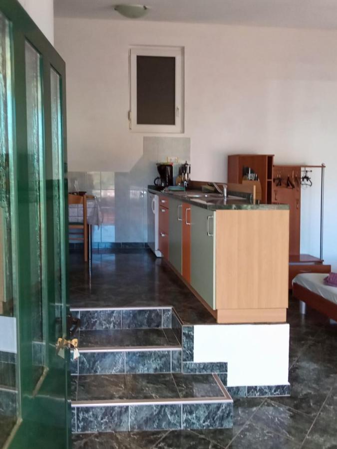 Apartmani Frka Сали Екстериор снимка